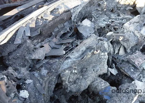 2020 Toyota Rav4 Hybrid Xse z USA, uszkodzony, nr VIN JTME6RFV6LD500978